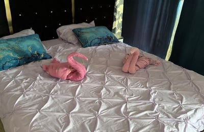 Аренда комфортного 3-комнатного пентхауса 135 м² в районе Mamaia, Констанца, Румыния